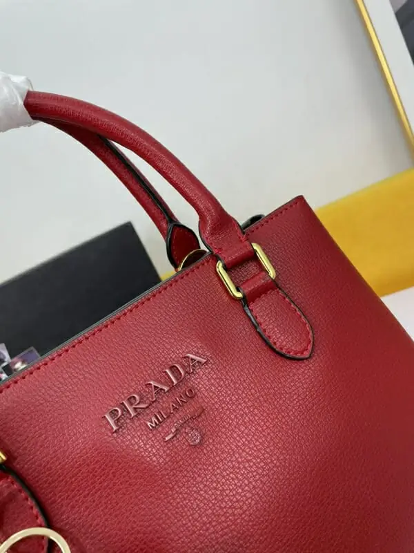 prada aaa qualite sac a main  pour femme s_122a6223